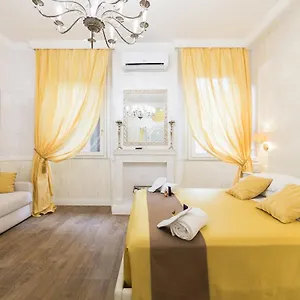 sweet-life-trevi-roma.it-romehotels.com/